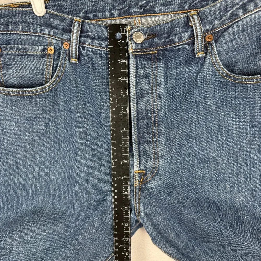 Levi 501 Original Fit Jeans Mens 38x29 Blue Button Fly Straight Leg Denim